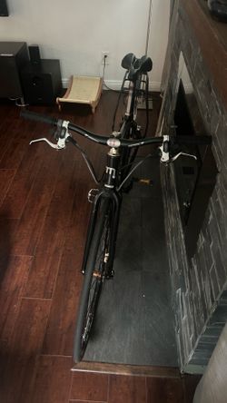 Bicycle for commuting, Frame size is Medium