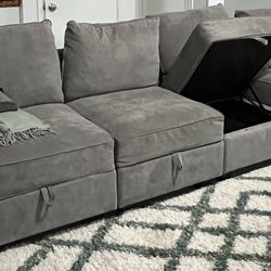 4-Piece Modular Sofa with Hidden Storage – Customizable & Expandable