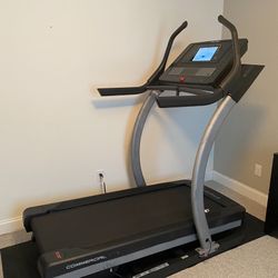 NordicTrack Commercial x11i Incline Treadmill Trainer