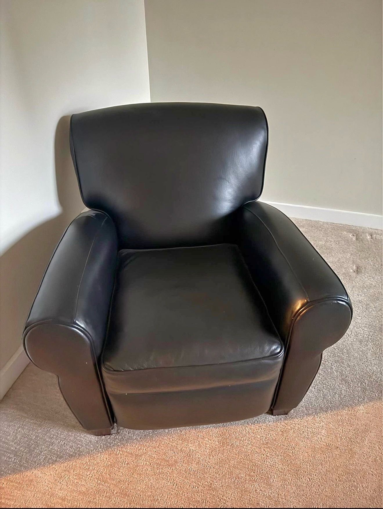 Leather recliner