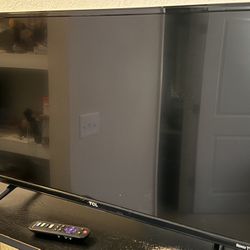 32in TCL Roku TV