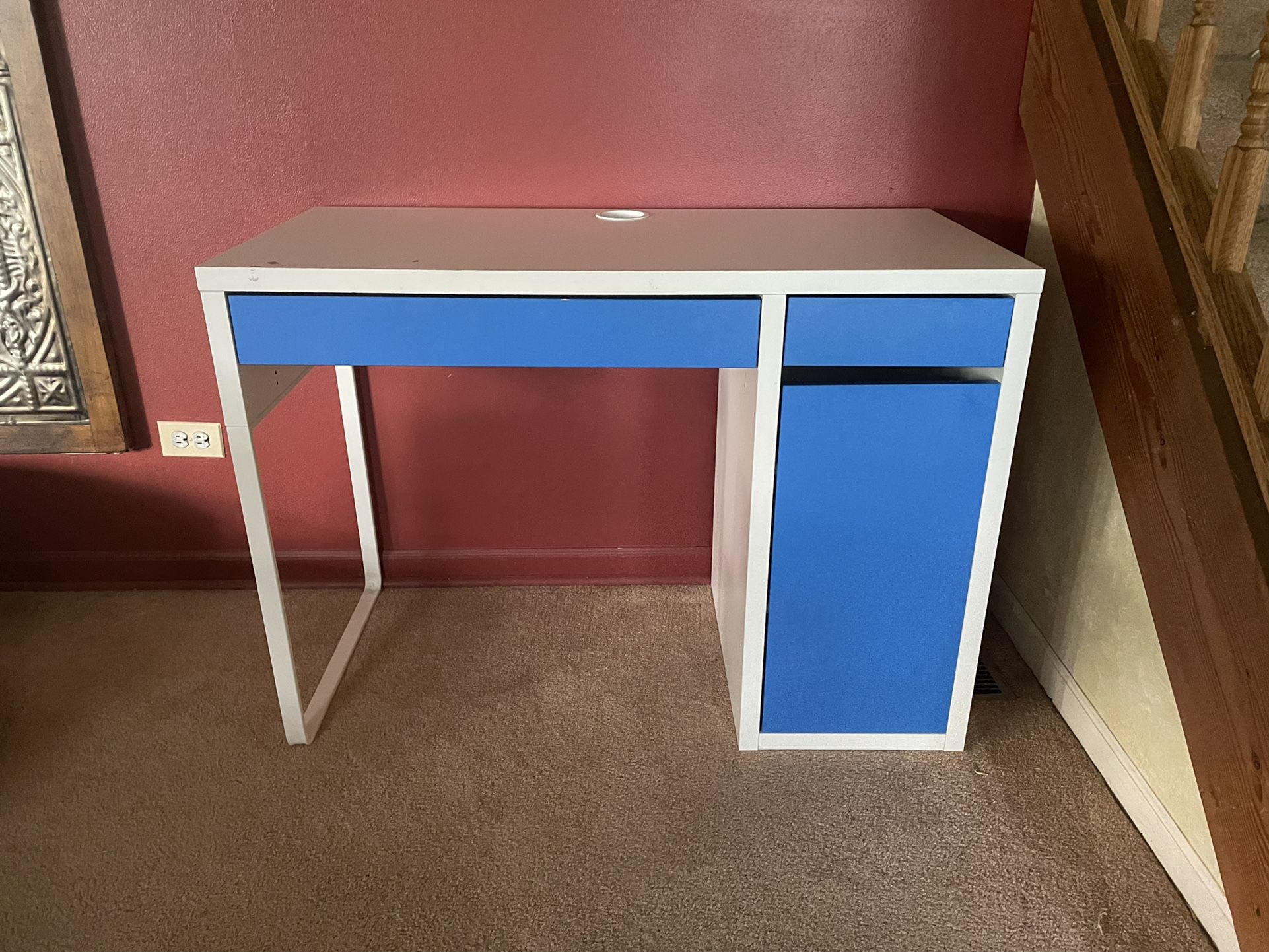 IKEA Micke Desk Blue And White 