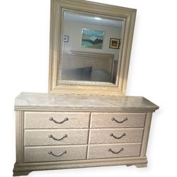 Ashley 5 PC. Light Oak Bedroom Set 