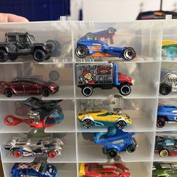 41 Hot Wheels Cars