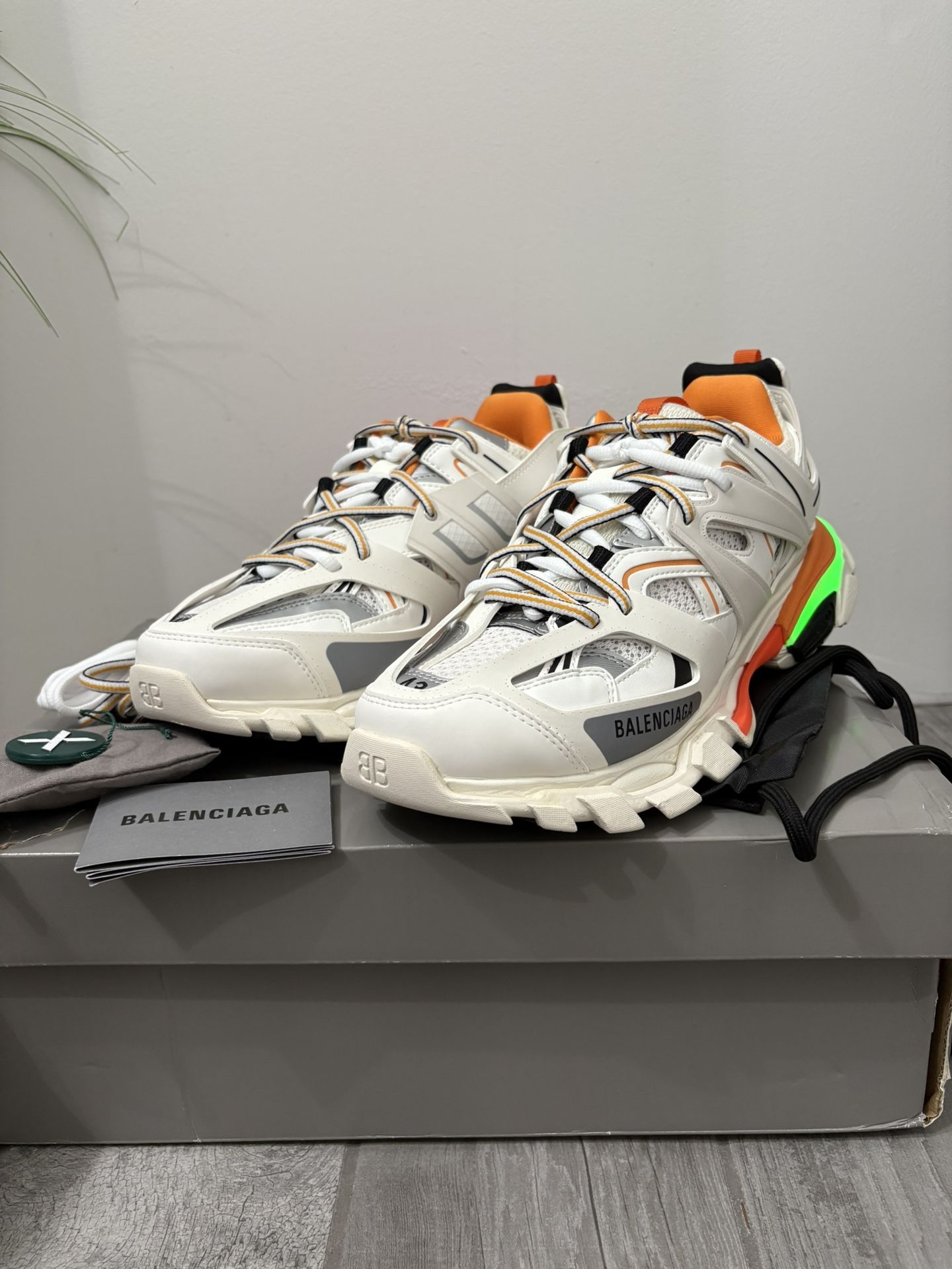 Balenciaga Track Orange LED Size 43 brand new