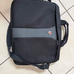 Wenger Legacy 17" Laptop Slim Case