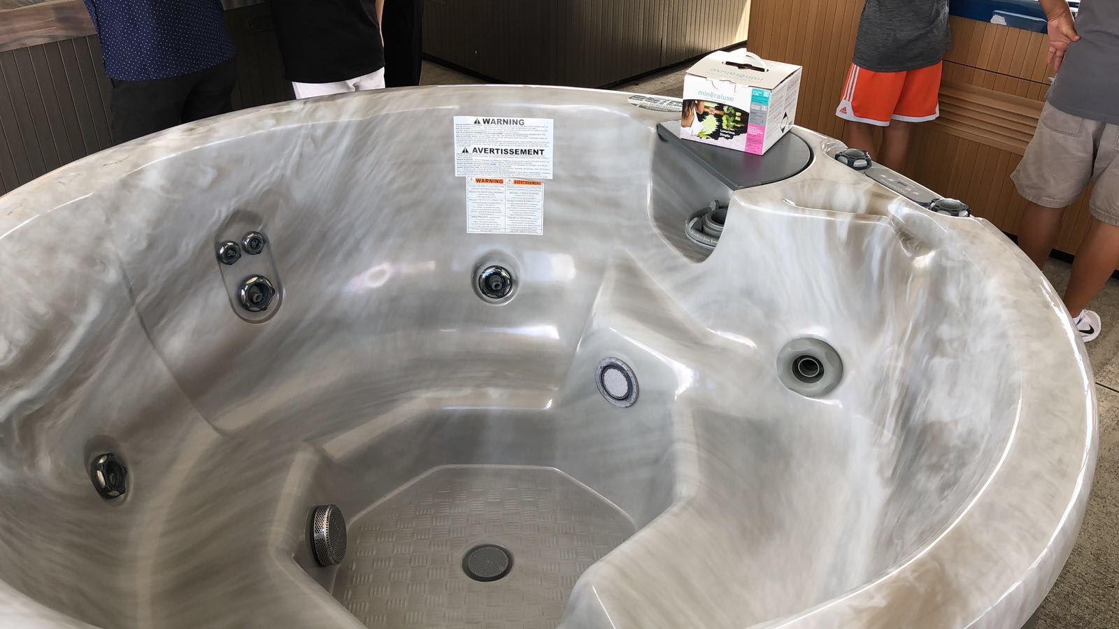Hot tub liquidation Grand Parkway Marketplace