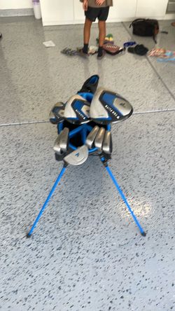 Top Flite Golf Club Set with Stand Bag