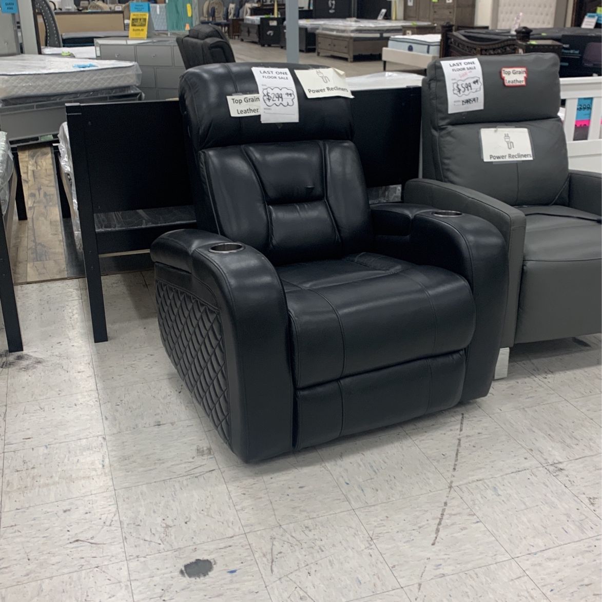 Grain Leather Power Reclining Chair  