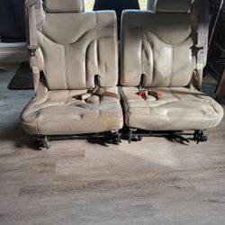 2000-2006 Gmc Yukon Seats 7/10