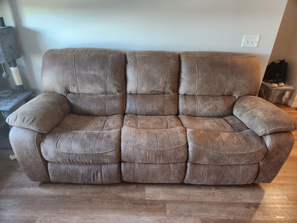 Reclining Sofa - Great Condition