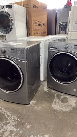 Whirlpool Frontload, Washer and Frontload gas  Dryer