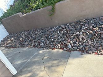 Free River Rocks (3–4 Yards)
