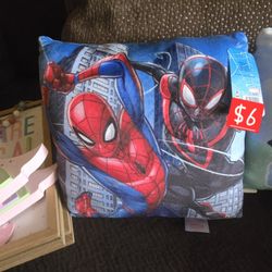 🆕️SQUISHY PILLOWS. PRICES ON EACH PICTURE