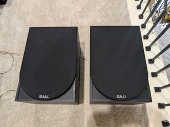KLH Audio Systems L853B Bookshelf Speakers (Pair) – Black