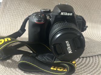 Nikon D3400 with AF-P Nikkor 18-55 mm (3.5-5.6) Lens