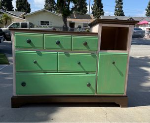 Dresser