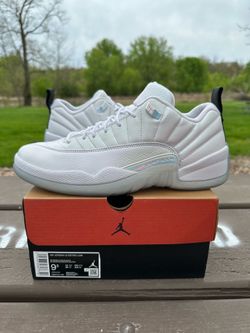 Jordan 12 Low Easter size 8.5 men