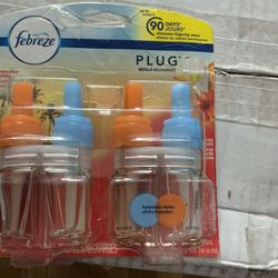 Febreze Plug In Air Freshener, Odor-Fighting Scented Oil Refill, Air Fresheners for Home and Bathroom and Kitchen, Long Lasting for Strong Odors, Hawa