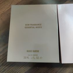 KKW Nude Silk And Nude Suede 