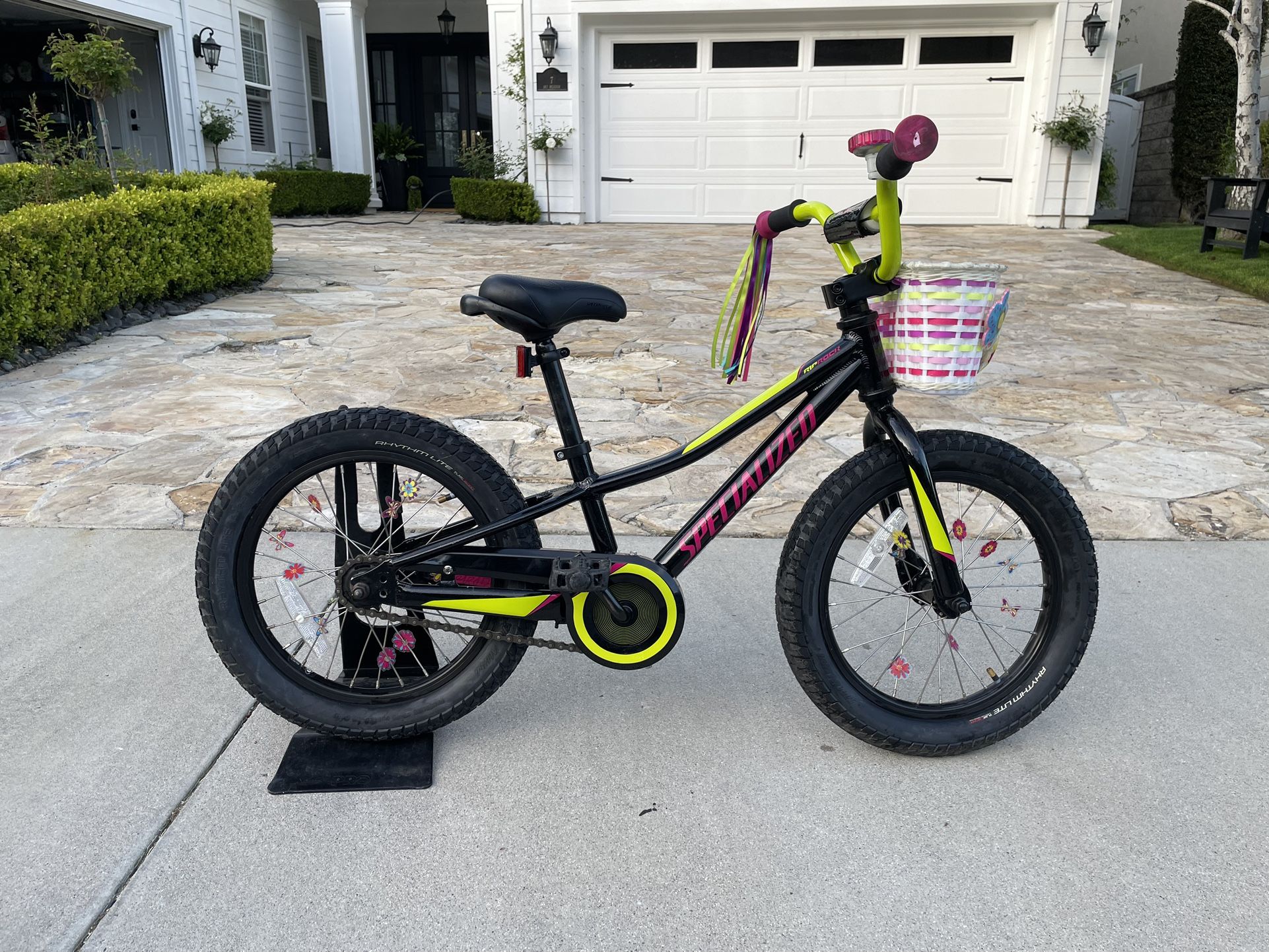 Specialized Riprock 16” black & pink coaster bike