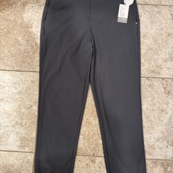 Brand new Vuori “Fleet Jogger” In charcoal Grey XL