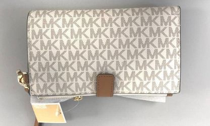 Michael Kors Women’s Vanilla Gold Jet Set