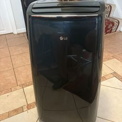 LG LP1218GXR  12,000 btu Portable Air Conditioner 