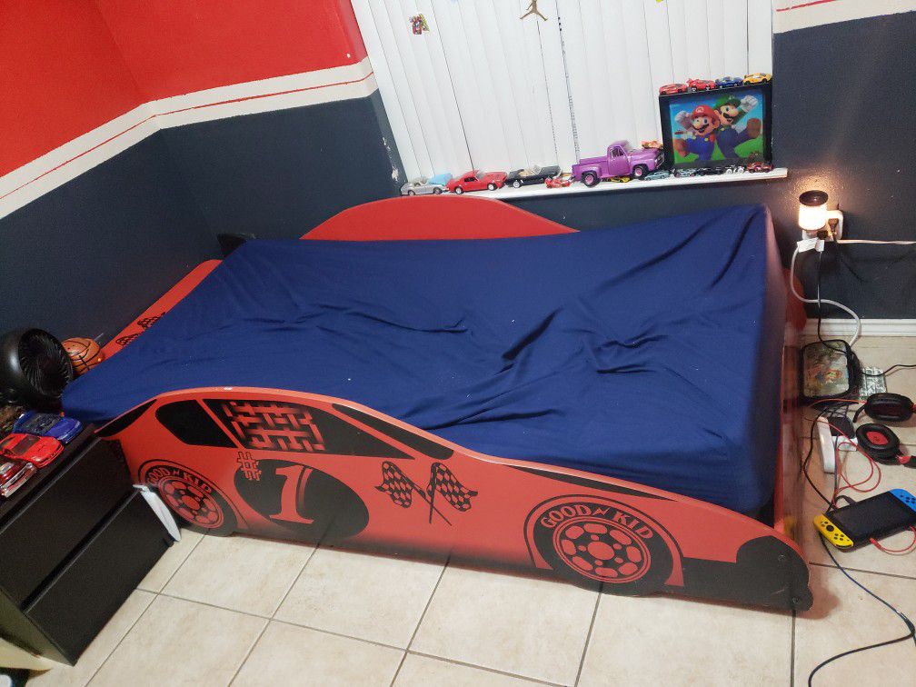 Car Twin Bed 
