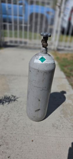 Nitrogen Tank