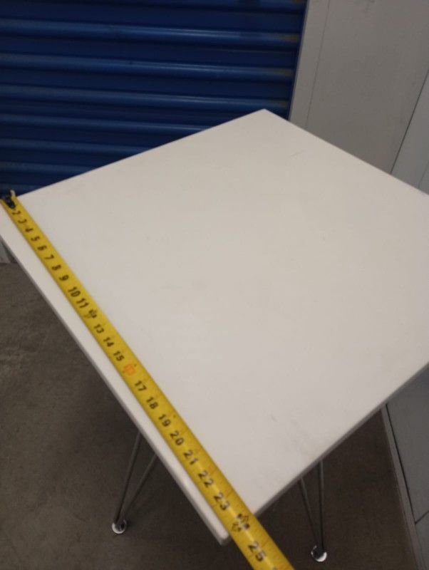 Set Of 2 Chairs And 1 Table In Good Conditions