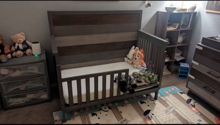 Convertible Crib