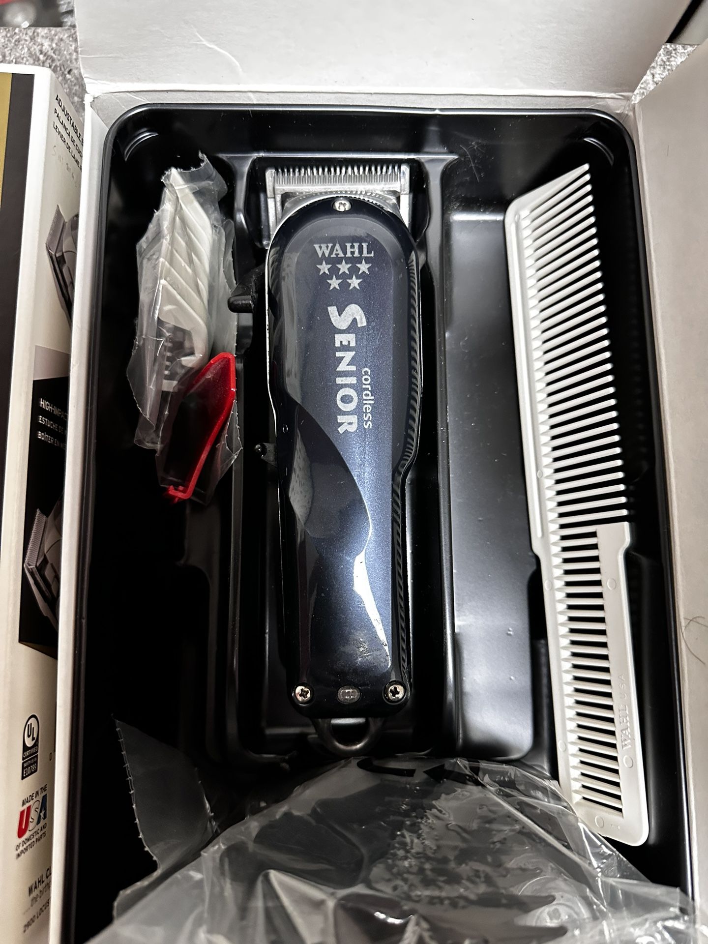 Wahl Professional 5-Star Series Cordless Senior Clipper #8504 - Great for Professional Stylists and Barbers - 70 Minute Run Time
