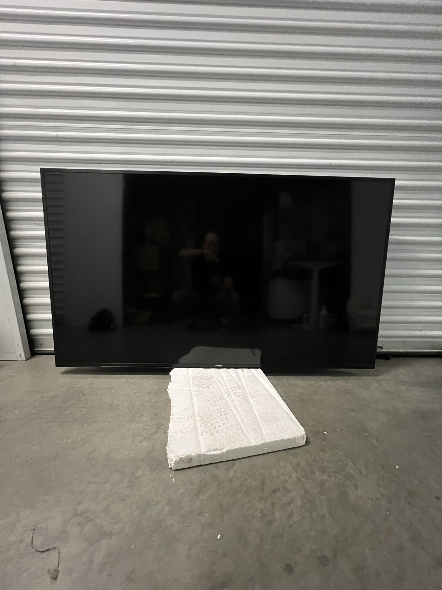 PENDING- Samsung 65 Inch Smart TV 4k