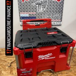 Milwaukee PACKOUT 22 in. Rolling Modular Tool Box Low Profile Handle**(FINANCIAMOS/WE FINANCE)**