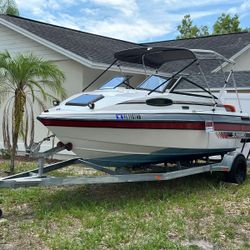 17 Footer White Sunbird Motorboat 