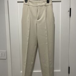 Women’s Zara Cream Dress Pants with Tailored Silhouette Size 2- Like New 