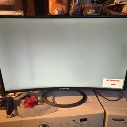 Sceptre Monitor 32 Inch Curve 