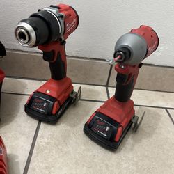 Milwaukee Drill Set 