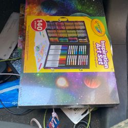 Crayola Inspiration Art Set (140 Pieces)