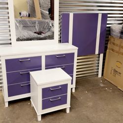 TWIN HEADBOARD DRESS/MIRROR/NIGHTSTAND $500 MATTRESS INCLUDED