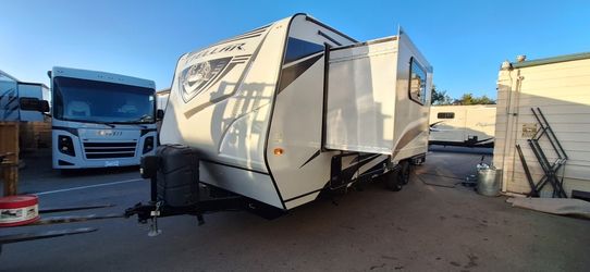 2023 Eclipse 2414SSG