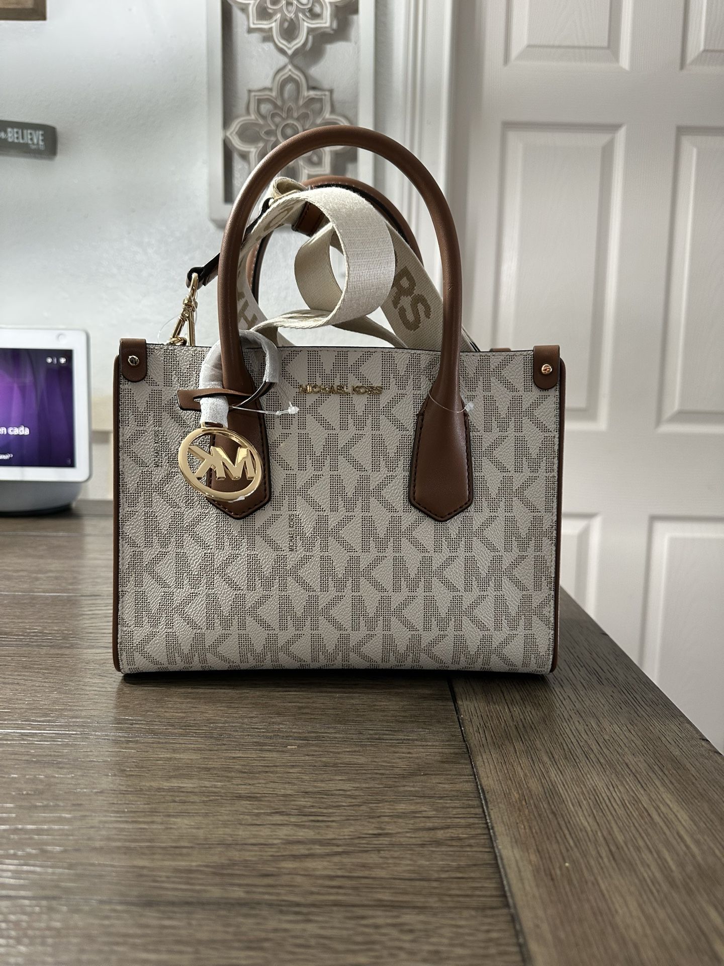 Michael Kors Crossbody/ Hand Purse