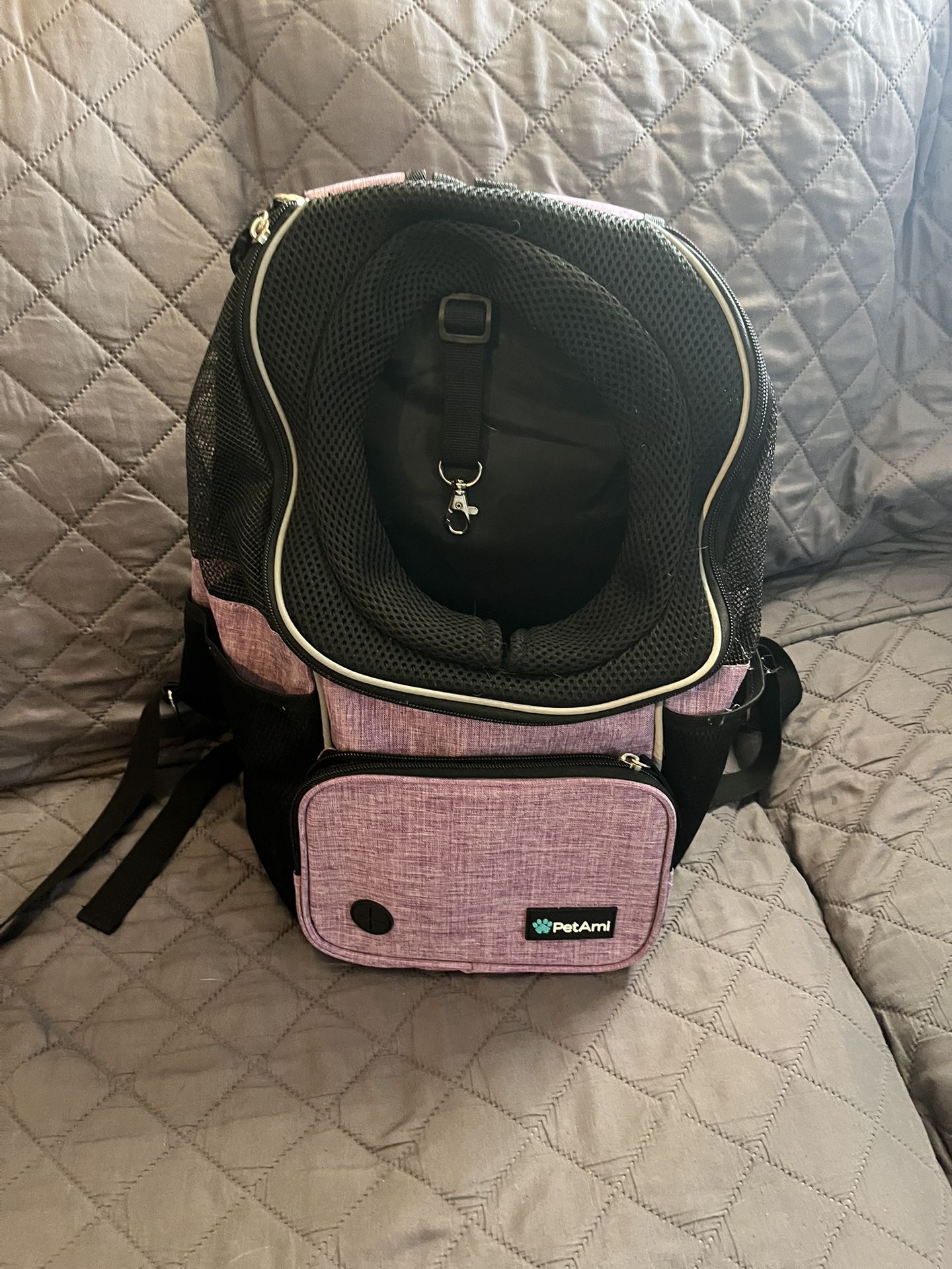 Small Dog Or Cat Carrier (bookbag)