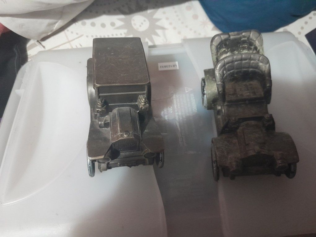 Train Piggy Banks