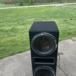 2 Rocksford 12in Subwoofers W/amp