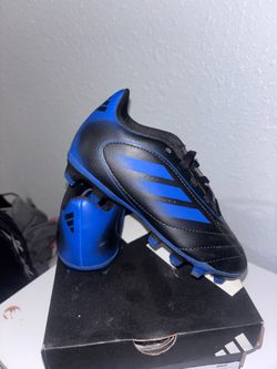 Adidas kids soccer shoes size 12