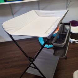 Foldable Changing Table