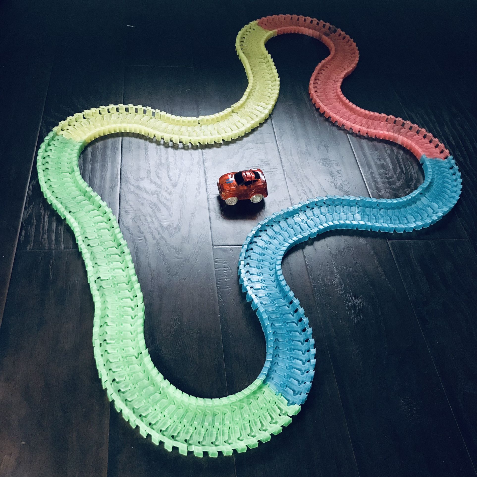 As Seen on TV Magic Track - Glow in the Dark Race Car Track Playset