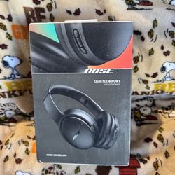 Bose  Quiet  comfort  headphones  noise cancelling Bluetooth